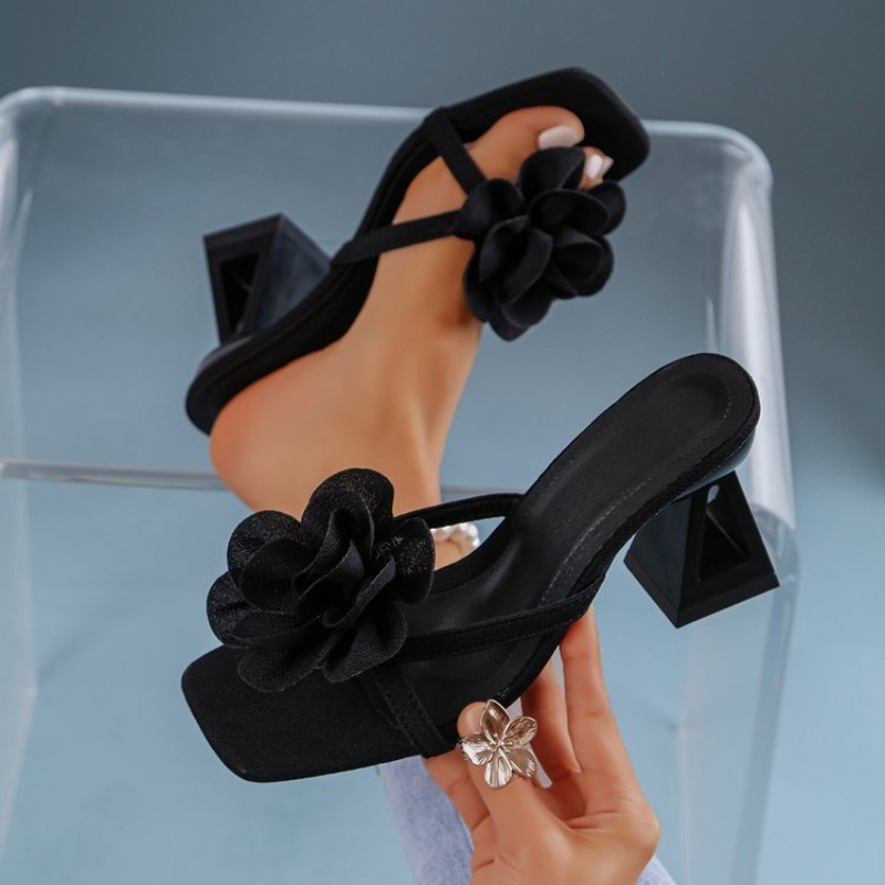 Summer Clothing Styles - Womens 3D Flower Decor Sandals Triangular